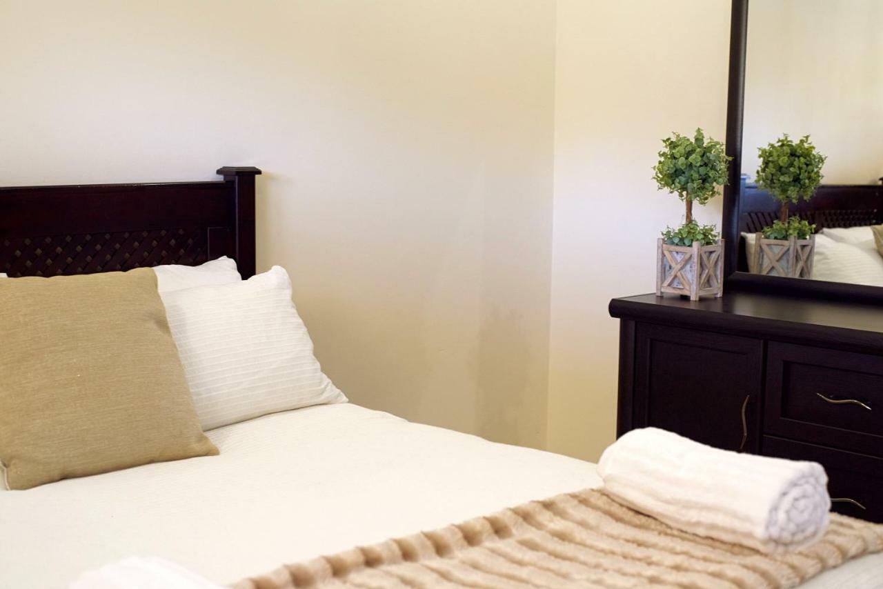 Green Haven Apartments エズルウィニ エクステリア 写真