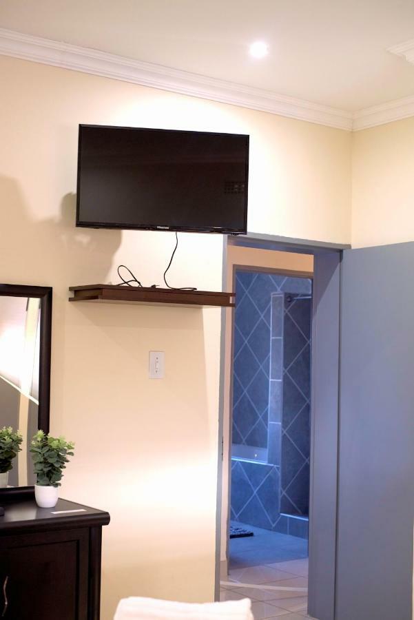 Green Haven Apartments エズルウィニ エクステリア 写真