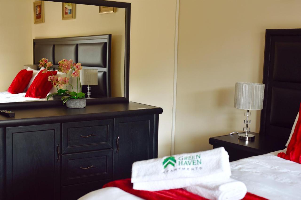 Green Haven Apartments エズルウィニ エクステリア 写真
